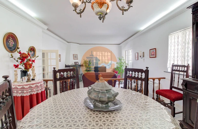 Moradia T4 para Venda em Altura Foto 18