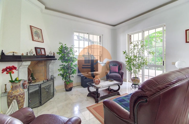 Moradia T4 para Venda em Altura Foto 9