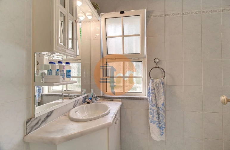 Moradia T4 para Venda em Altura Foto 21