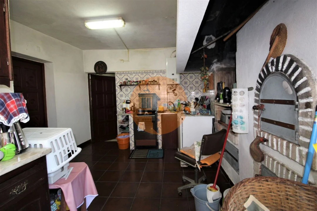 Moradia T2 para Venda em Santa Barbara de Nexe Foto 11