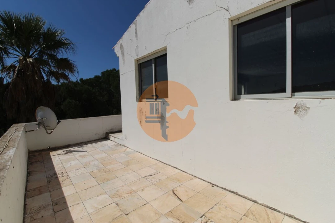 Moradia T2 para Venda em Santa Barbara de Nexe Foto 31