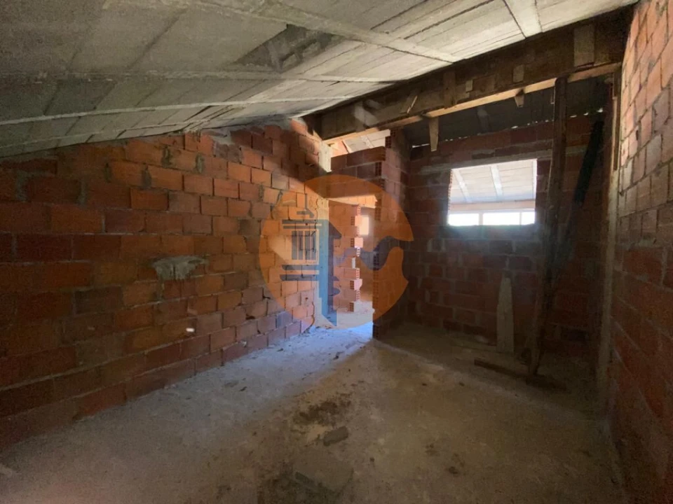 Moradia T2 para Venda em Santa Barbara de Nexe Foto 45