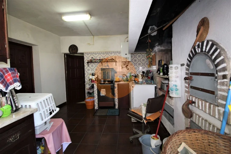 Moradia T2 para Venda em Santa Barbara de Nexe Foto 11