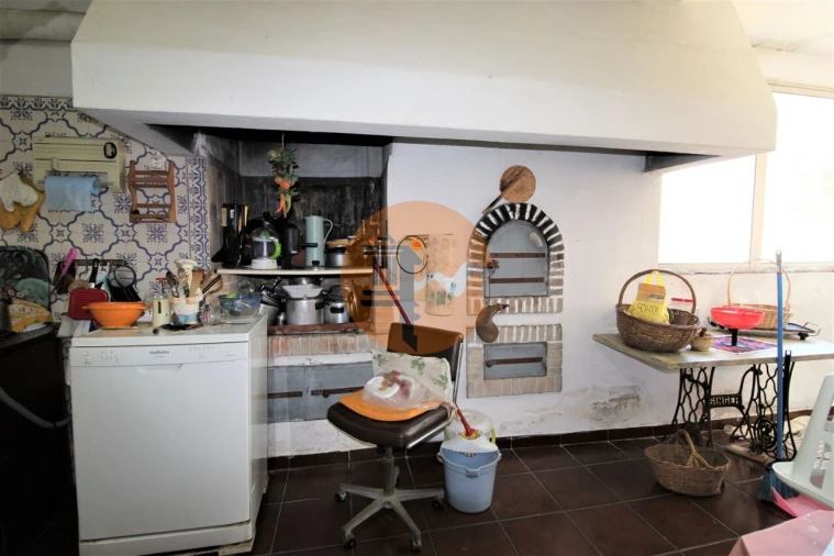 Moradia T2 para Venda em Santa Barbara de Nexe Foto 12