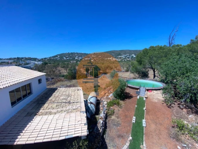 Moradia T2 para Venda em Santa Barbara de Nexe Foto 35