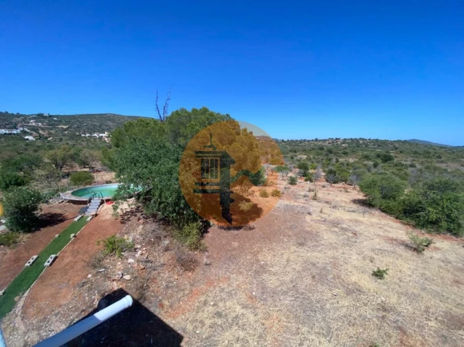 Moradia T2 para Venda em Santa Barbara de Nexe Foto 38