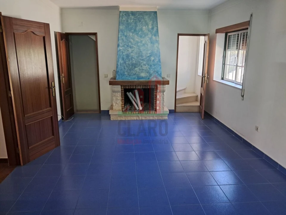 Moradia T3 para Venda em Serpins Foto 8