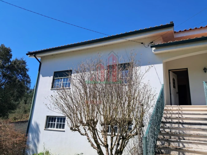 Moradia T3 para Venda em Serpins Foto 31