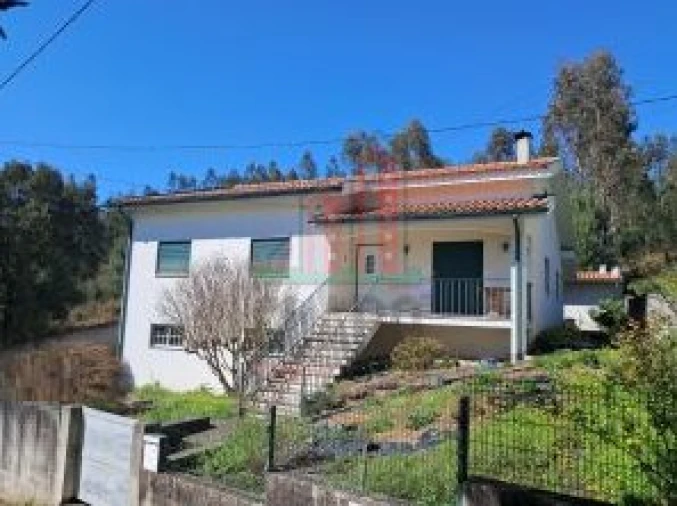 Moradia T3 para Venda em Serpins Foto 34