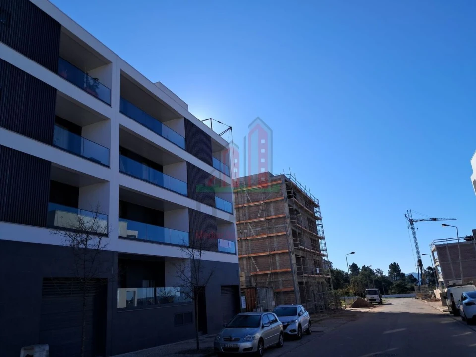 Apartamento T2 para Venda em Santo Antonio dos Olivais Foto 18