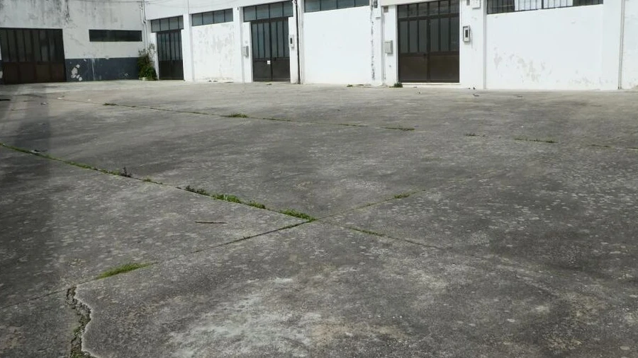 Garagem para Arrendamento em Eiras e São Paulo de Frades