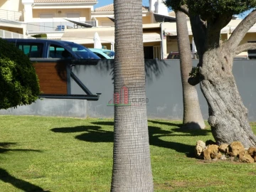 Moradia T4 para Venda em Albufeira e Olhos de Água