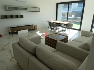 Moradia T4 para Venda em Albufeira e Olhos de Água