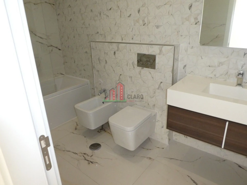 Moradia T4 para Venda em Albufeira e Olhos de Água Foto 41