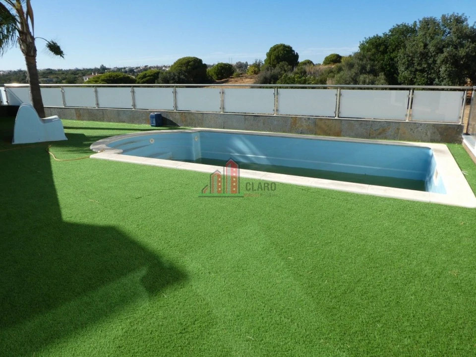 Moradia T4 para Venda em Albufeira e Olhos de Água Foto 6