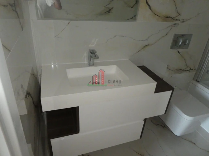 Moradia T4 para Venda em Albufeira e Olhos de Água Foto 31