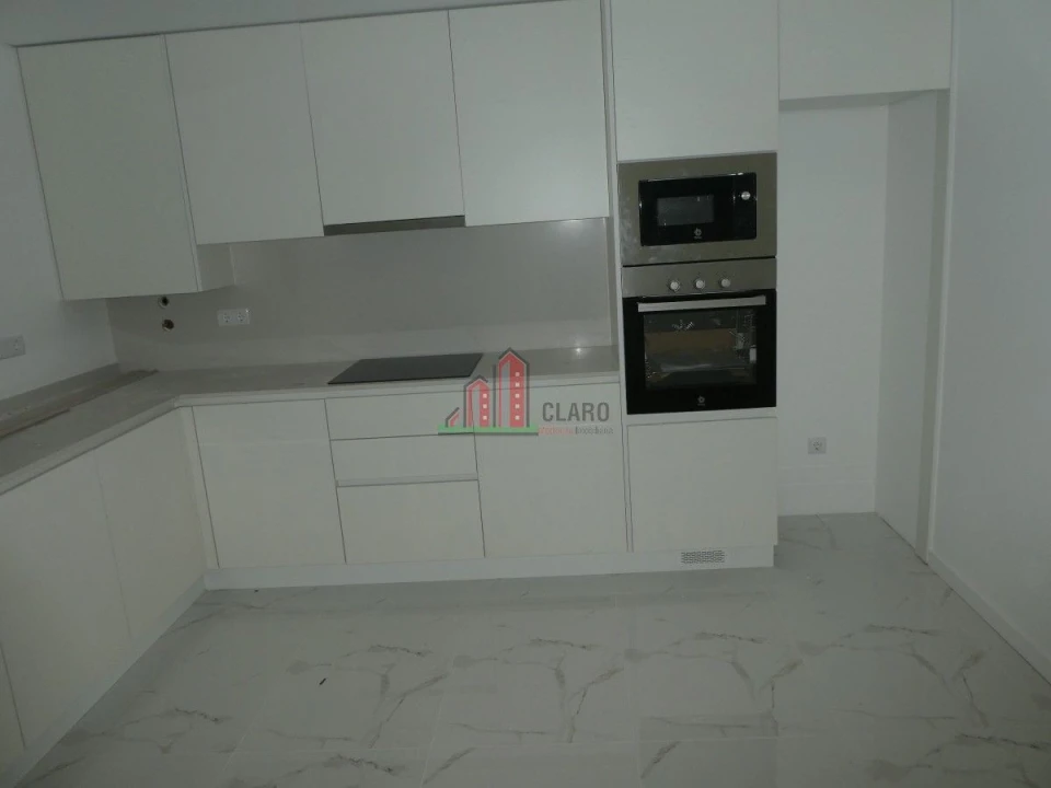 Moradia T3 para Venda em Arazede Foto 12