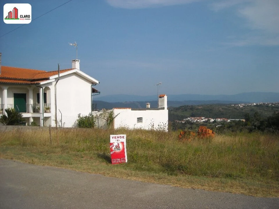 Terreno para Venda em Almalagues Foto 1