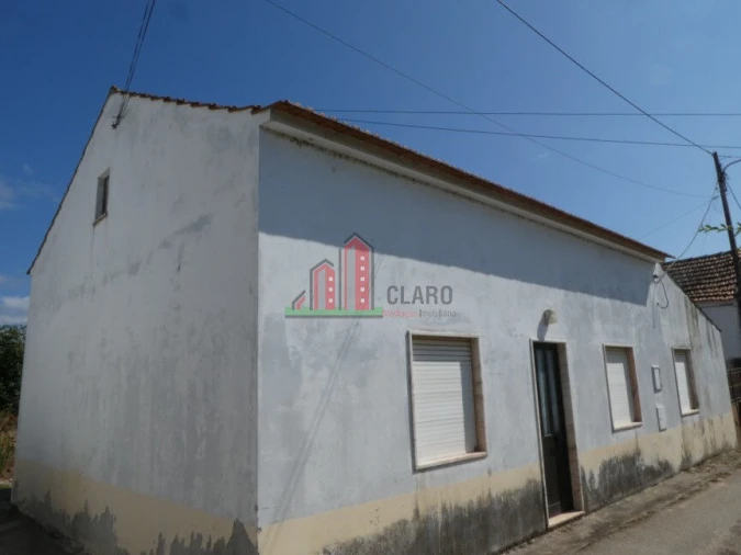 Moradia T3 para Venda em Santo Varão Foto 3