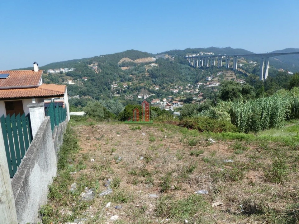 Terreno para Venda em Ceira Foto 3
