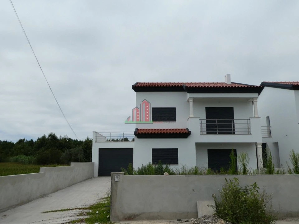 Moradia T3 para Venda em Arazede Foto 3