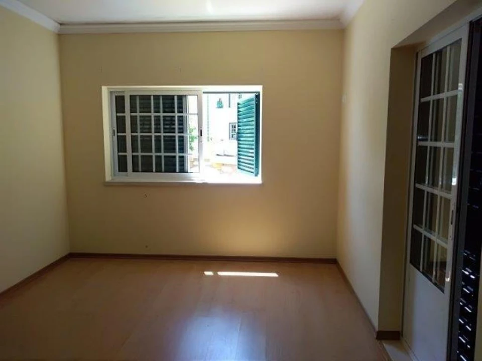 Moradia T3 para Venda em Benavente Foto 13