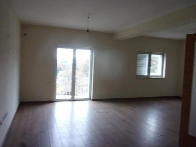 Moradia T4 para Venda em Castro Daire Foto 3