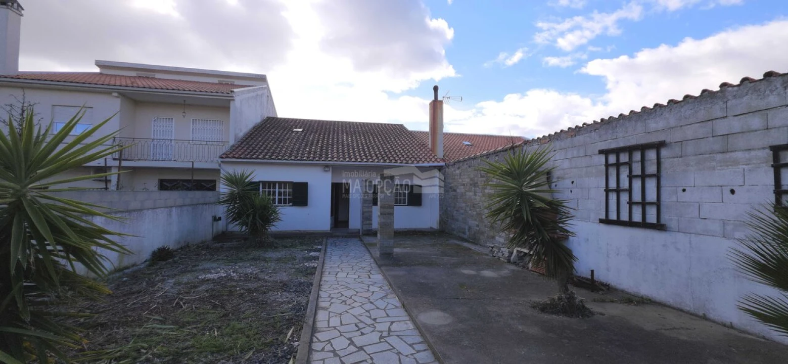 Moradia T4 para Venda em Alfandega da Fe Foto 16