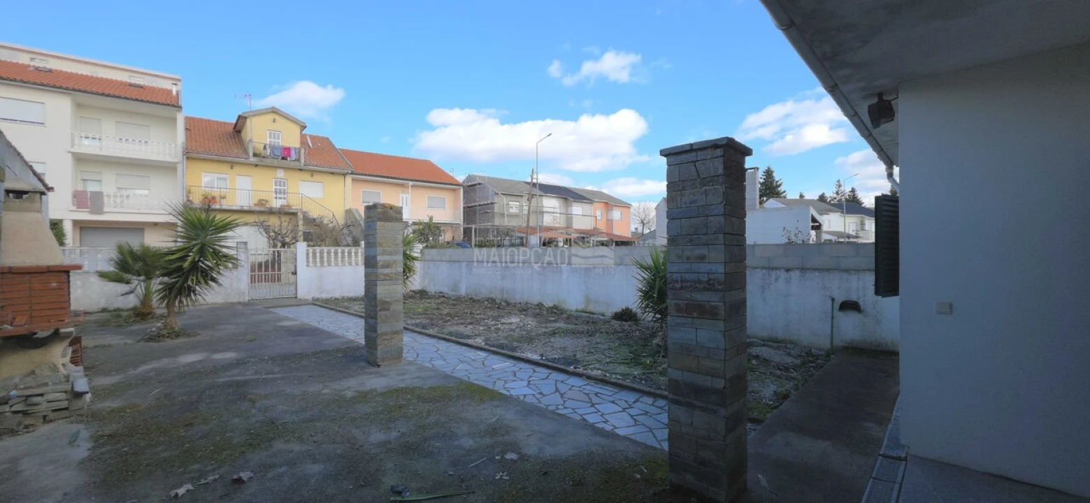 Moradia T4 para Venda em Alfandega da Fe Foto 17