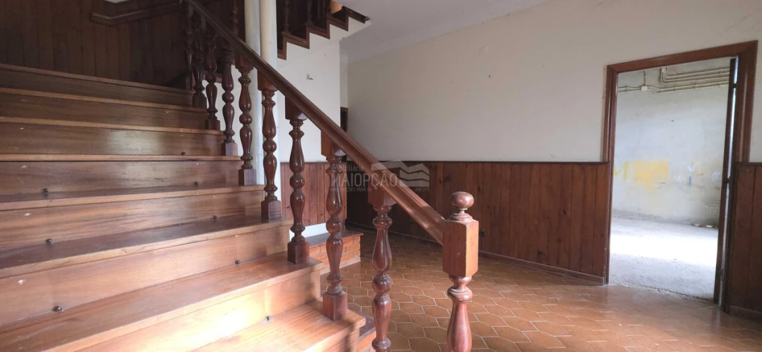 Moradia T4 para Venda em Alfandega da Fe Foto 5