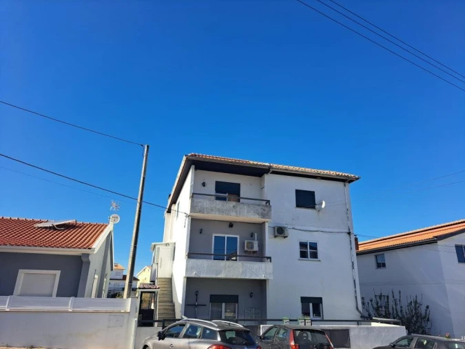 Apartamento T3 para Venda em Vila Nova de Foz Côa Foto 2