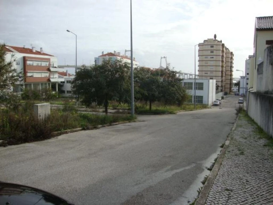 Terreno para Venda em Buarcos Foto 3