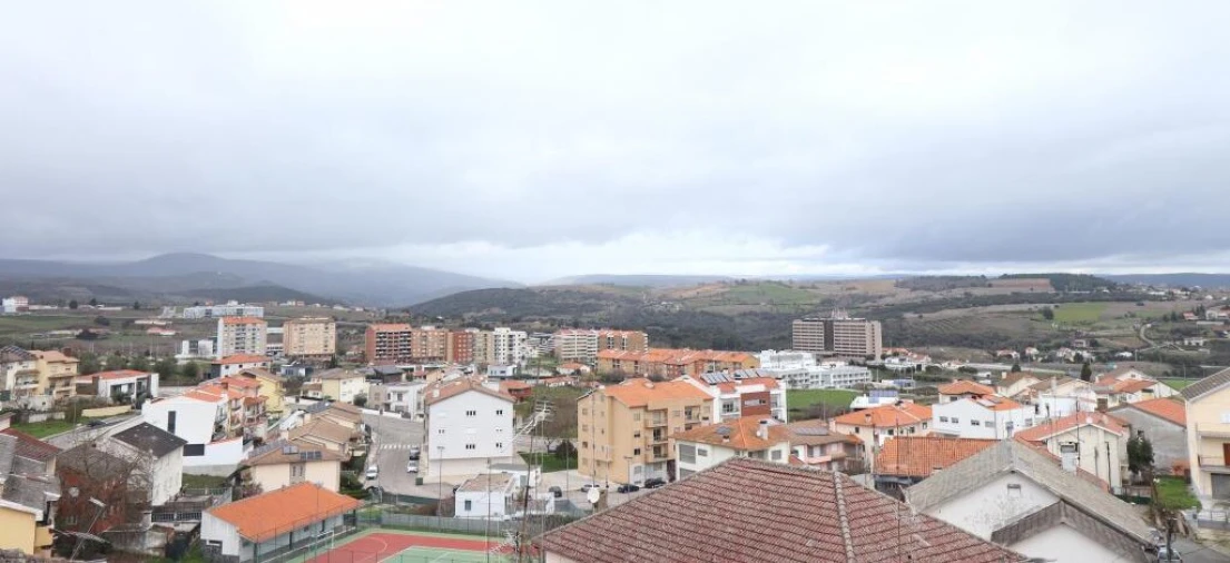 Apartamento T3 para Venda em Sé, Santa Maria e Meixedo Foto 12