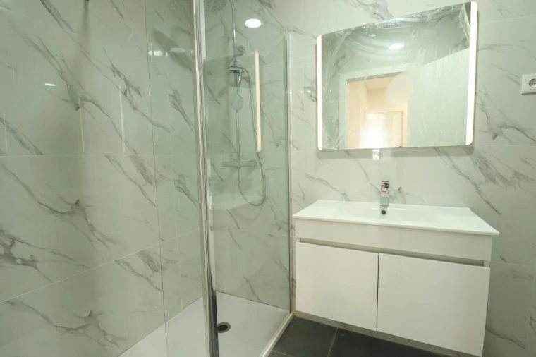 Apartamento T3 para Venda em Sé, Santa Maria e Meixedo Foto 6