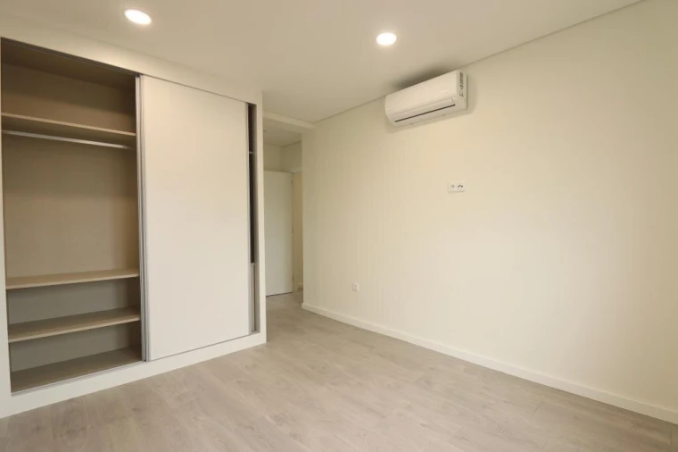 Apartamento T3 para Venda em Sé, Santa Maria e Meixedo Foto 9