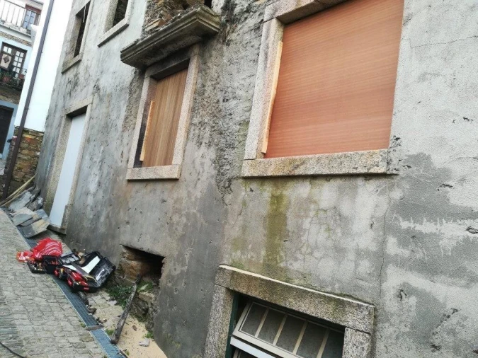 Moradia T5 para Venda em Fajão-Vidual