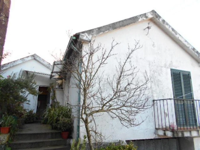 Moradia T2 para Venda em Rebordelo Foto 1