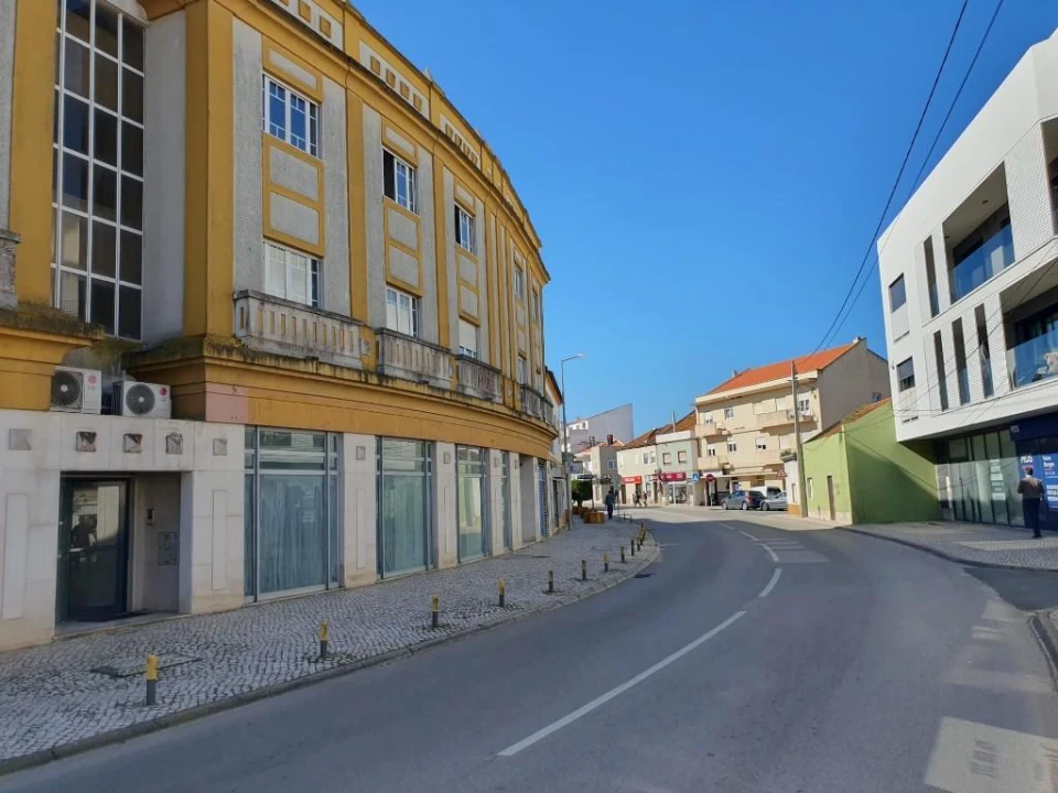 Loja para Venda em Samora Correia Foto 1