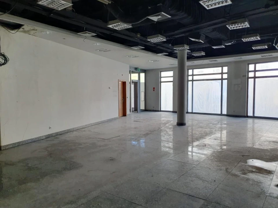 Loja para Venda em Samora Correia Foto 8