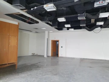 Loja para Venda em Samora Correia