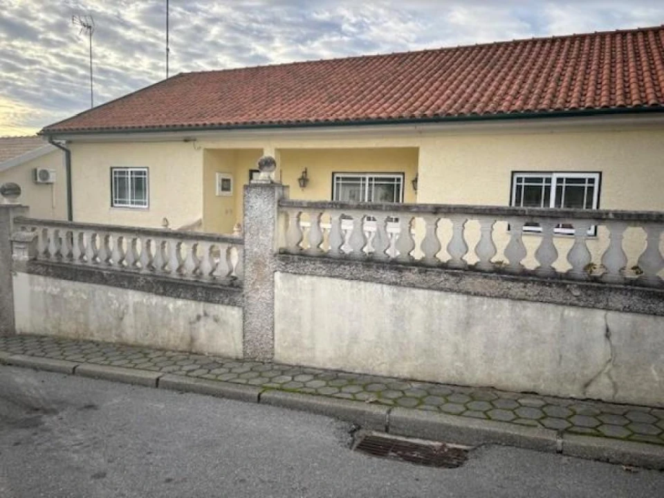 Moradia T2 para Venda em Vilar Formoso Foto 2