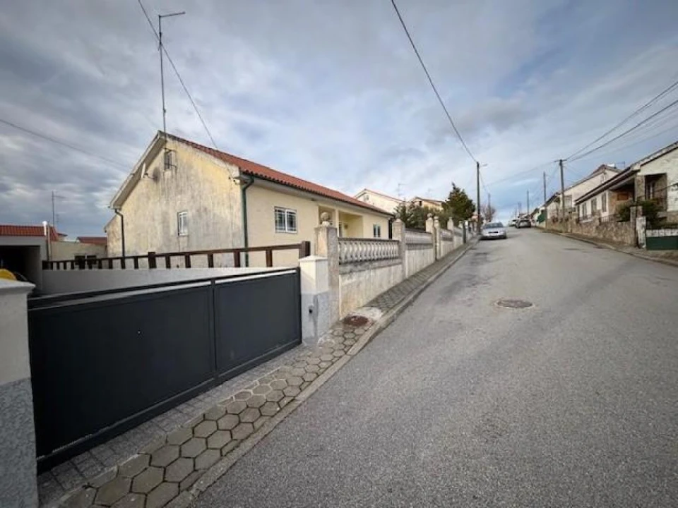 Moradia T2 para Venda em Vilar Formoso Foto 4