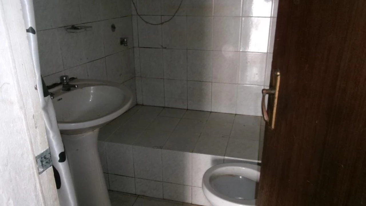 Moradia T1 para Venda em Aranhas Foto 12