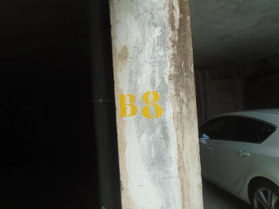 Garagem para Venda em Nelas Foto 14