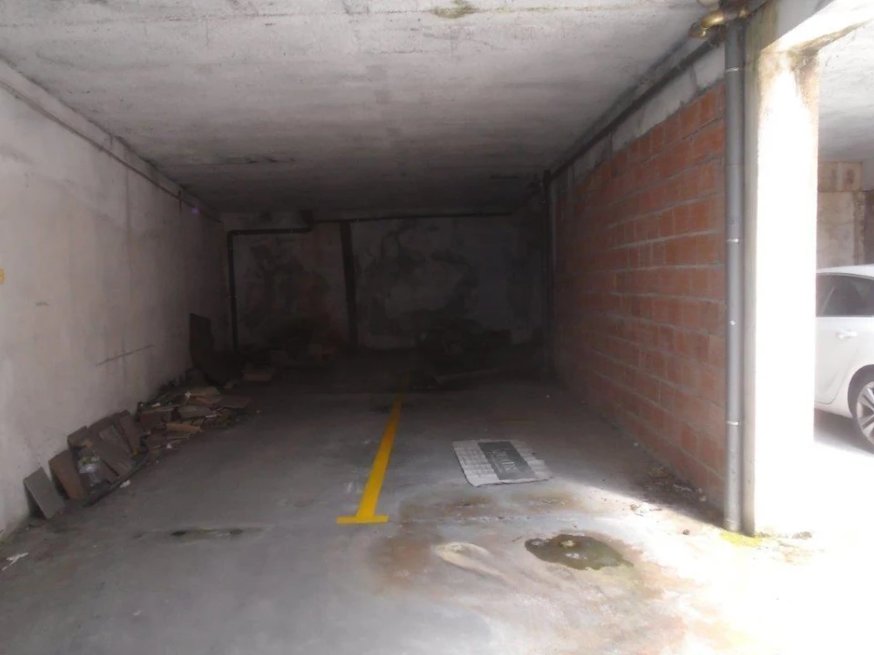 Garagem para Venda em Nelas Foto 15