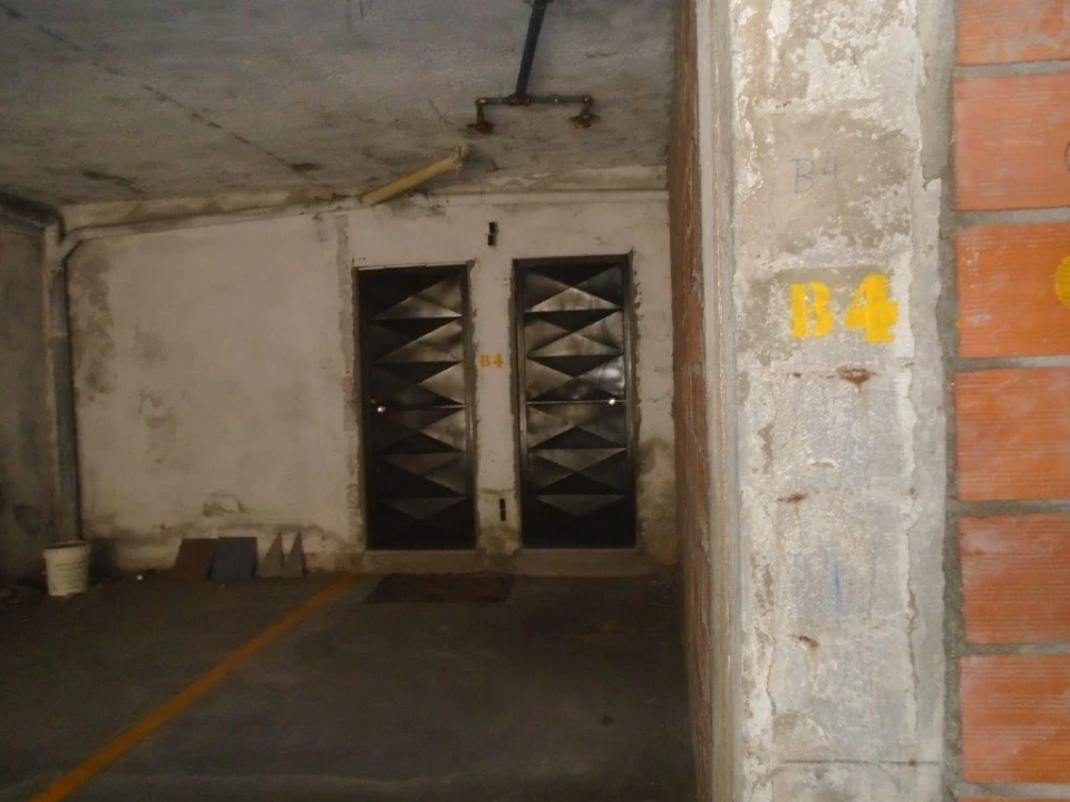 Garagem para Venda em Nelas Foto 7