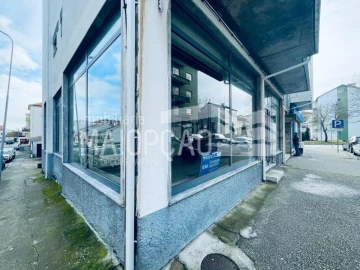 Loja para Venda em Guarda