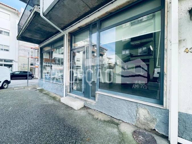 Loja para Venda em Guarda