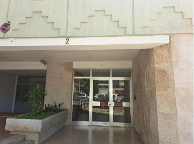 Apartamento T6 para Venda em Ajuda Foto 2