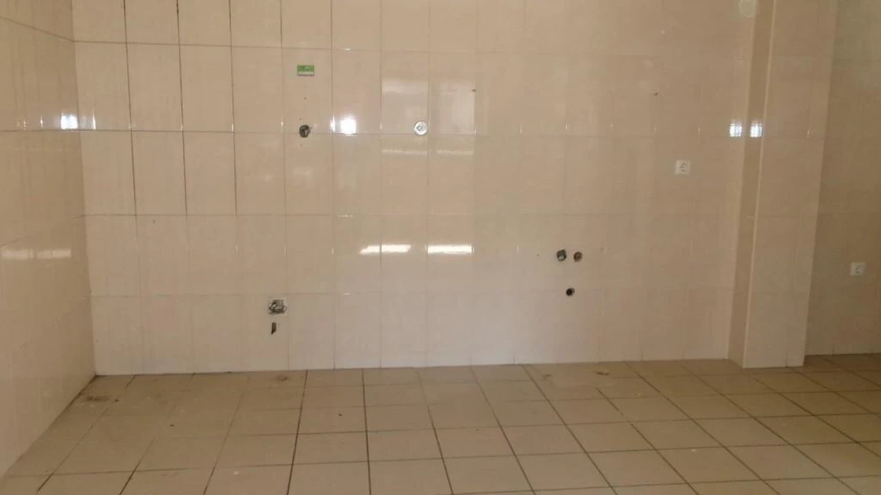 Prédio para Venda em Valongo dos Azeites Foto 11